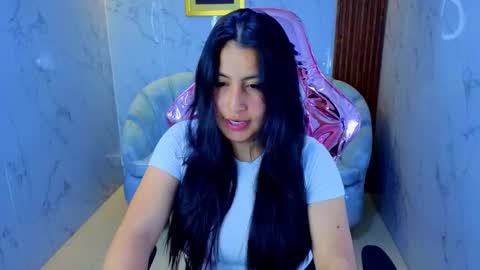 Emily  online show from November 22, 8:41 pm