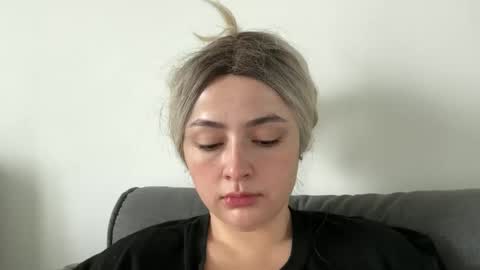 emily_morning_dew online show from September 19, 7:54 am