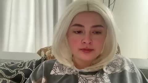 emily_morning_dew online show from February 17, 9:28 am