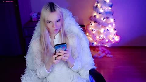 Lia online show from December 23, 12:35 am
