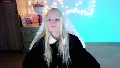 Lia online show from March 2, 11:42 pm