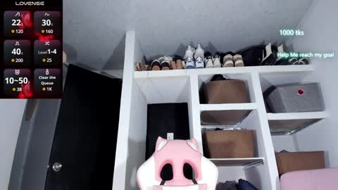 emily_palmeer online show from February 4, 9:28 am