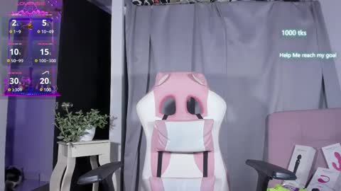 emily_palmeer online show from February 26, 11:30 am