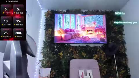 emily_palmeer online show from June 10, 8:13 am