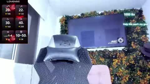 emily_palmeer online show from August 3, 9:59 am