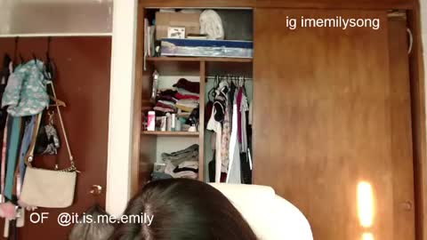 emily_pearl_ online show from May 16, 7:56 pm