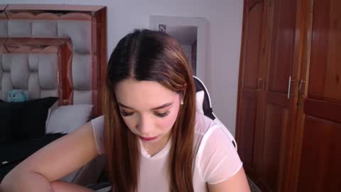 emily online show from March 29, 10:10 pm