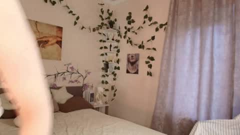 emily_relishh online show from September 27, 1:16 pm