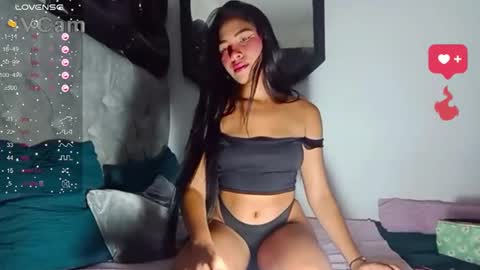 Snapshot of emily_rosse9 chatting on January 23, 2:55 am emily_rosse9 online show from January 23, 2:55 am