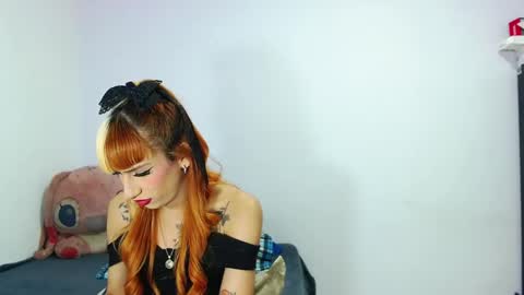 Snapshot of emily_rousxxx chatting on November 16, 1:22 am Emily IGEmmily Baussa online show from November 16, 1:22 am