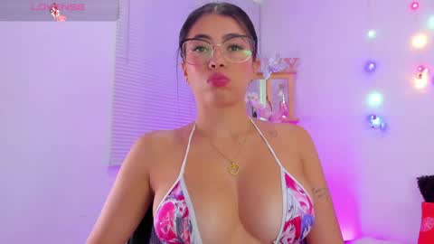 Emily online show from December 20, 7:07 pm