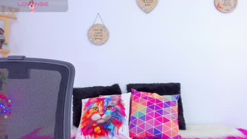 Emily online show from January 10, 6:17 pm