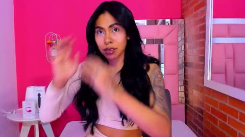 Snapshot of emily_sexy3 chatting on September 27, 11:37 am Emily online show from September 27, 11:37 am