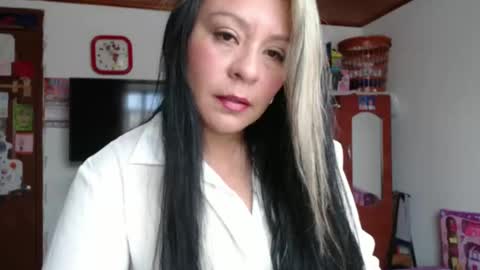 Snapshot of emily_sexy69 chatting on April 30, 4:13 pm Emily online show from April 30, 4:13 pm