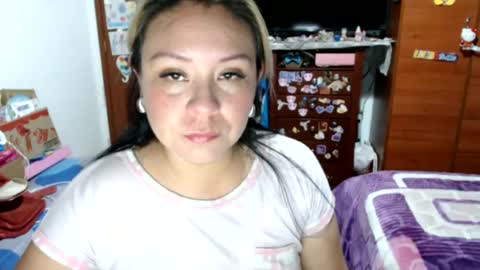 Snapshot of emily_sexy69 chatting on July 2, 3:45 am Emily online show from July 2, 3:45 am