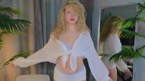 emily shepard online show from November 21, 2:43 am