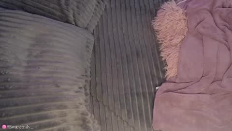 Emily  Swan online show from December 2, 5:59 pm