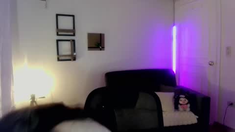 Emily  Swan online show from February 14, 12:09 am