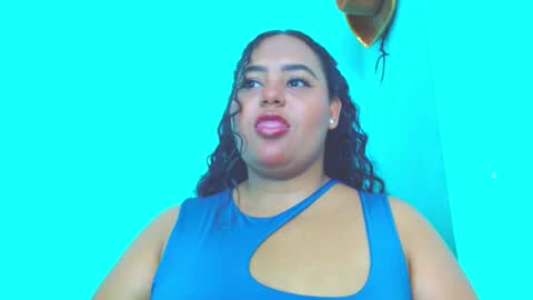 Snapshot of emily_sweet_23 chatting on December 1, 7:03 pm Liss online show from December 1, 7:03 pm