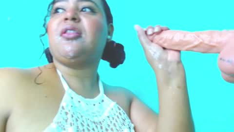 Snapshot of emily_sweet_23 chatting on January 5, 1:35 am Liss online show from January 5, 1:35 am