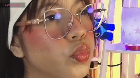 Emily online show from April 21, 12:00 pm