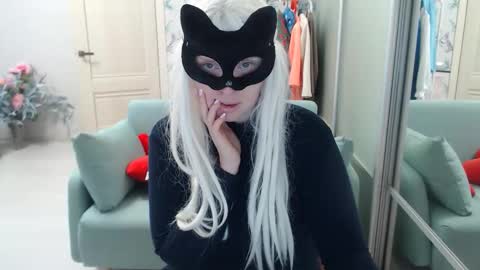 Emily online show from February 5, 10:09 am