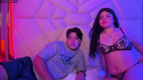 Snapshot of emilyandrew_ chatting on November 10, 4:55 am Amily Andrew online show from November 10, 4:55 am