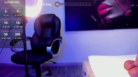 emilycat_777 online show from January 16, 9:37 am