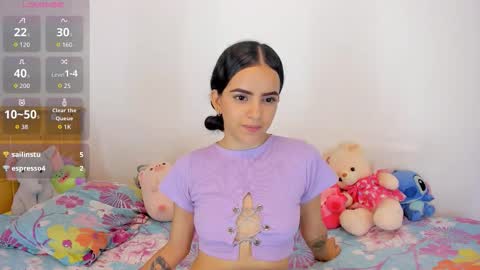 Snapshot of emilyclay_1 chatting on September 28, 11:10 pm Sweet Emily online show from September 28, 11:10 pm