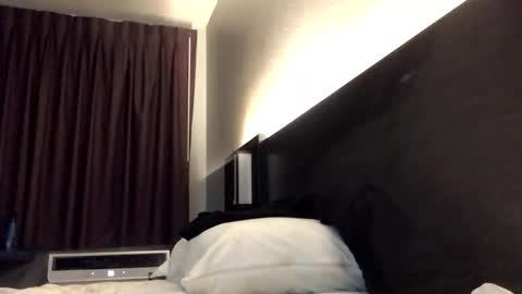 Snapshot of emilyclear chatting on May 17, 10:22 am emilyclear online show from May 17, 10:22 am