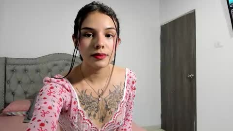 Snapshot of emilydauz chatting on February 28, 6:31 pm Camila online show from February 28, 6:31 pm