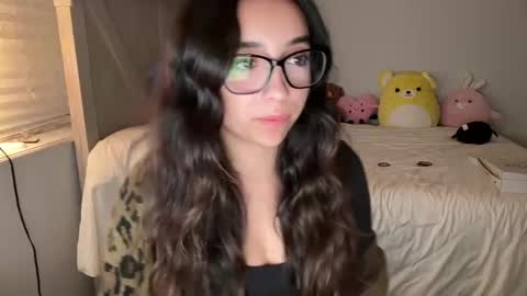 Snapshot of emilyfawn chatting on September 23, 4:04 am emilyfawn online show from September 23, 4:04 am