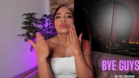 emily online show from April 28, 2:27 am