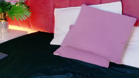 Emily Flame online show from July 27, 8:38 pm