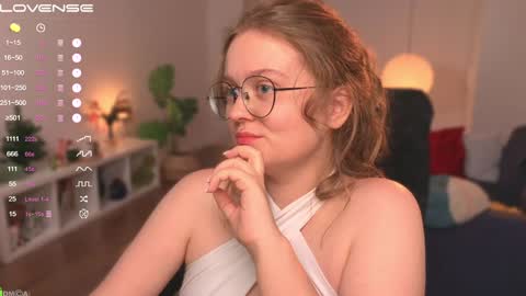 Emily  online show from January 16, 3:13 pm