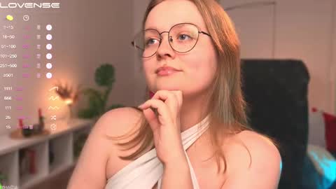 Emily  online show from February 9, 12:19 pm