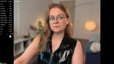 Emily  online show from October 3, 11:07 am