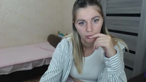 emilyfork online show from September 9, 2:38 pm