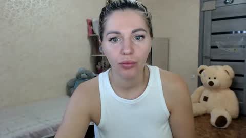Snapshot of emilyfork chatting on July 6, 3:58 am emilyfork online show from July 6, 3:58 am