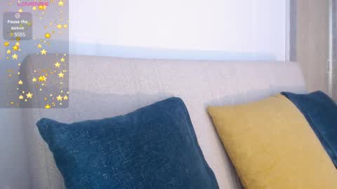 Snapshot of emilyguss chatting on December 16, 5:33 pm Emily online show from December 16, 5:33 pm