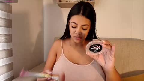 Snapshot of emilyguss chatting on September 20, 12:28 pm Emily online show from September 20, 12:28 pm