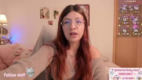 Snapshot of emilyincb1 chatting on May 1, 1:43 am first stream May 5 ig online show from May 1, 1:43 am