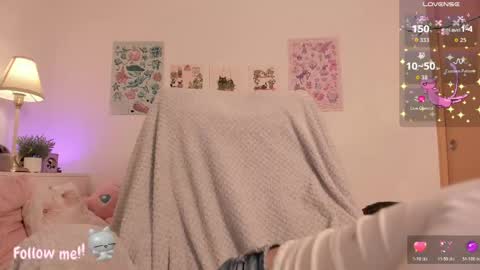 Snapshot of emilyincb1 chatting on May 15, 2:29 am first stream May 5 ig online show from May 15, 2:29 am
