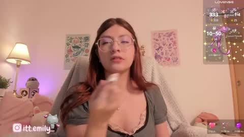 Snapshot of emilyincb1 chatting on May 27, 1:57 am first stream May 5 ig online show from May 27, 1:57 am