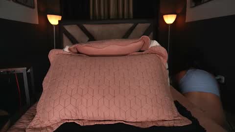 Emily Jhonson online show from December 2, 12:43 pm