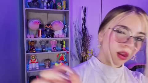 VALEEEN online show from September 25, 4:21 pm