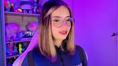 VALEEEN online show from April 22, 3:02 pm