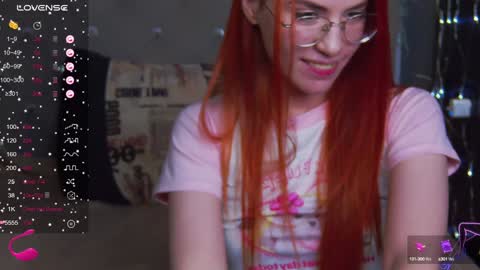 Snapshot of emilykents chatting on January 10, 7:46 am EmilyKents online show from January 10, 7:46 am