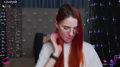 Snapshot of emilykents chatting on January 17, 4:39 am EmilyKents online show from January 17, 4:39 am