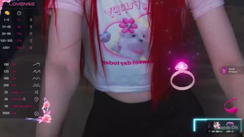 Snapshot of emilykents chatting on September 29, 1:44 am EmilyKents online show from September 29, 1:44 am